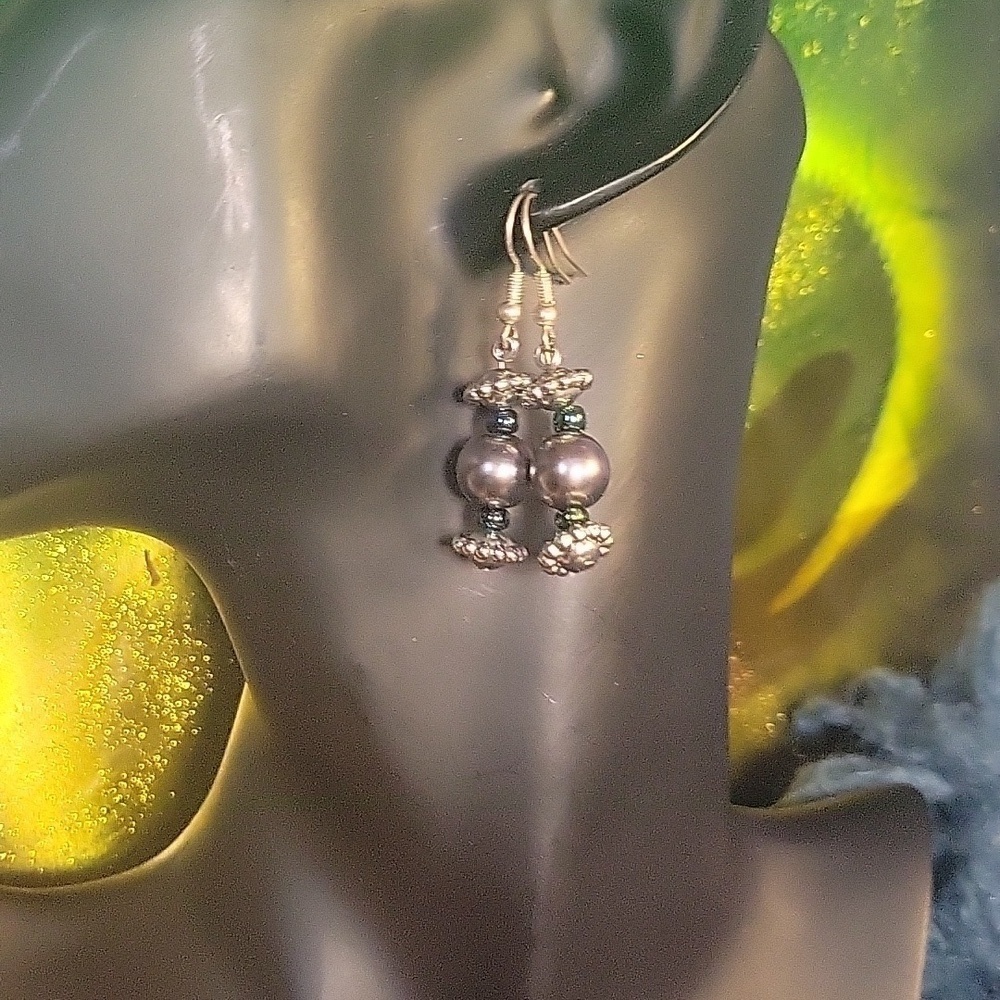 New Handmade Silver & Black Iridescent Bead Drop Earrings - Picture 3 of 7